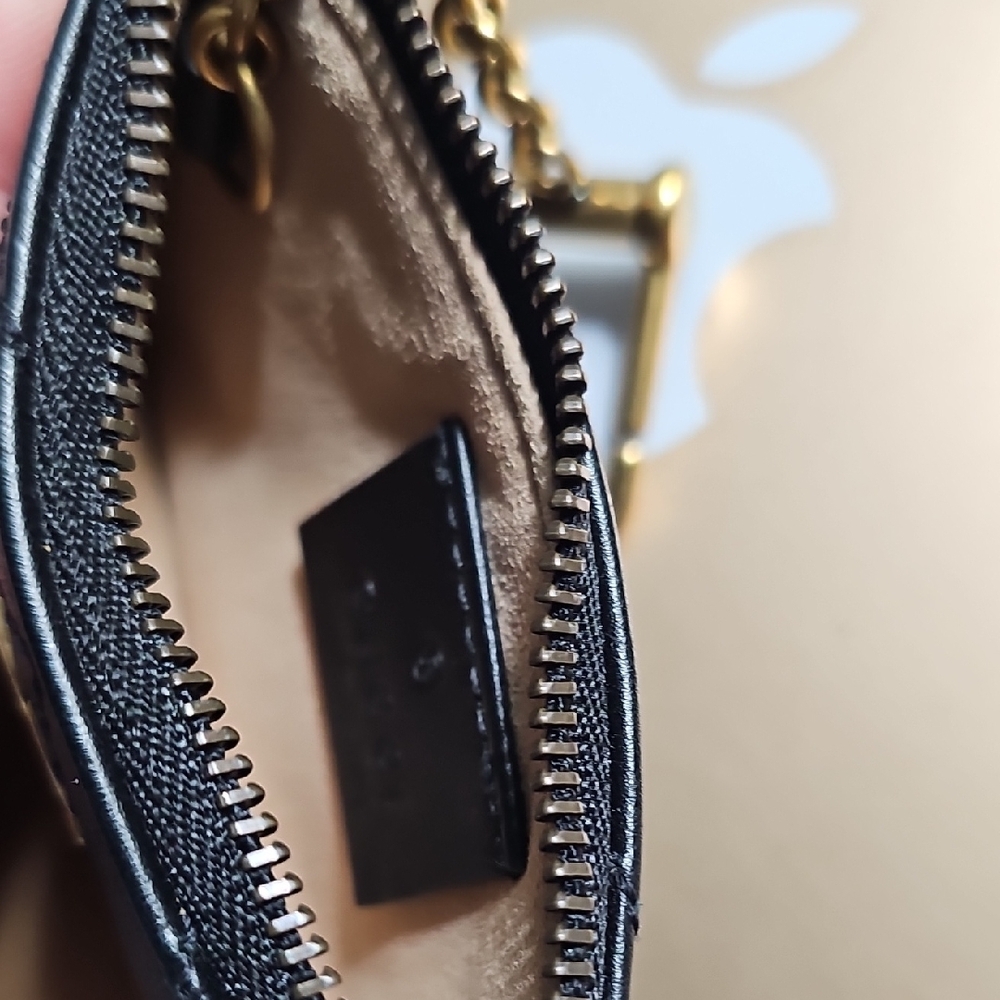 Gucci Black and Gold Key & Card Holder - Picture 3 of 14